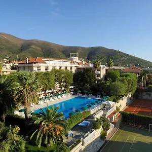 residence-oliveto.hotelitalianriviera.com/
