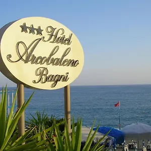 hotel-bagni-arcobaleno.hotelitalianriviera.com/